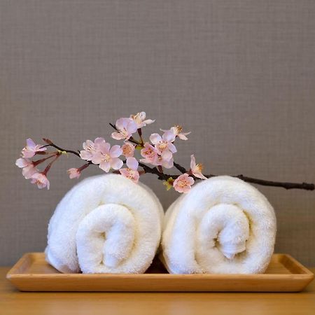 Cherry Blooming Tokyo- All Suite Boutique Hotel 东京伊樱里-中央区全套房艺术酒店 Extérieur photo