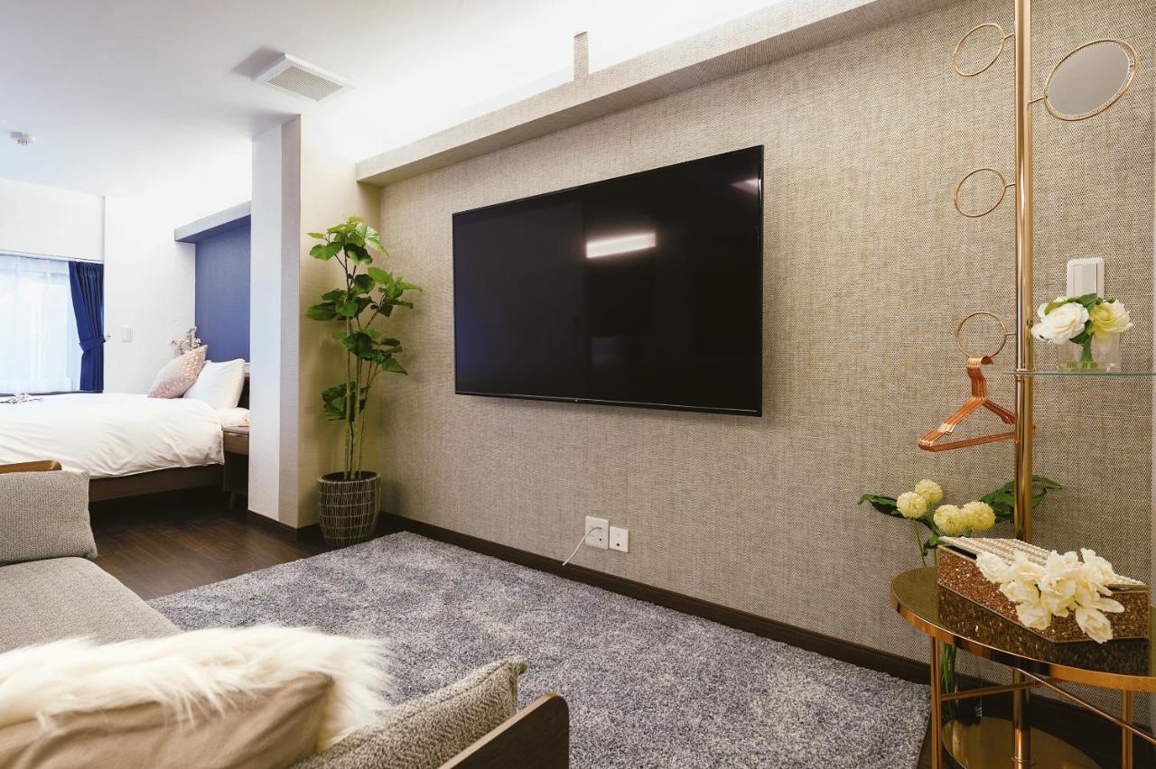 Cherry Blooming Tokyo- All Suite Boutique Hotel 东京伊樱里-中央区全套房艺术酒店 Extérieur photo